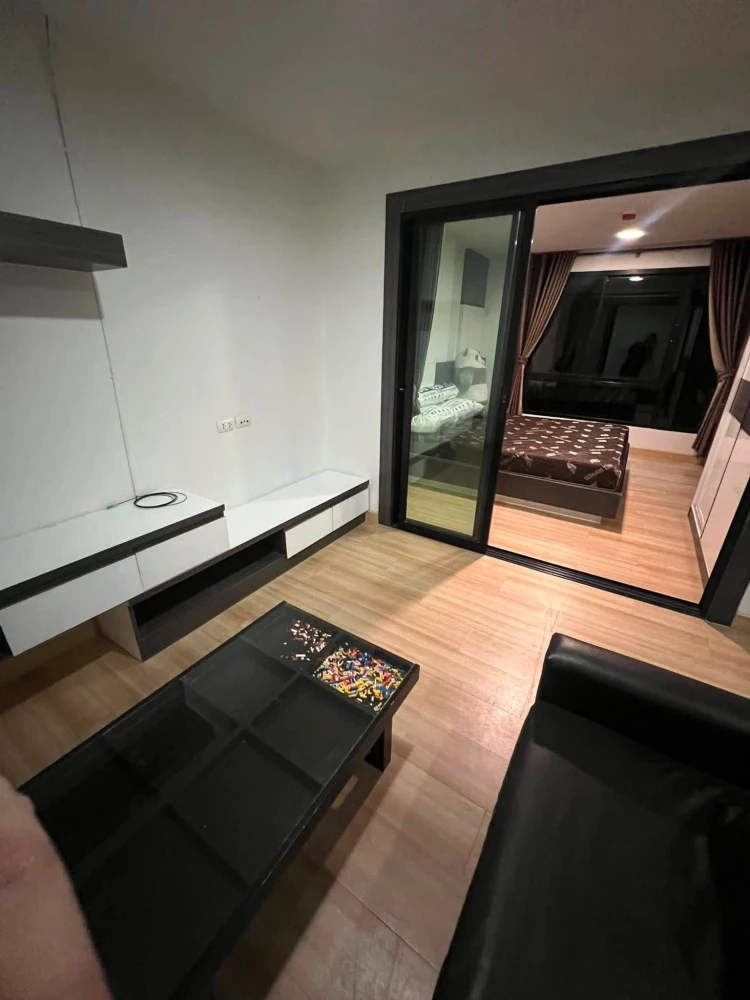 For rent: Living Avenue Bangsaen, 1 bedroom, 1 bathroom, 8th floor, fully furnished. Book now!