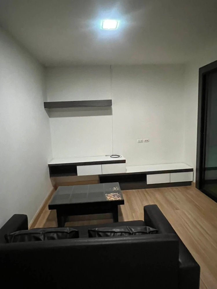 For rent: Living Avenue Bangsaen, 1 bedroom, 1 bathroom, 8th floor, fully furnished. Book now!