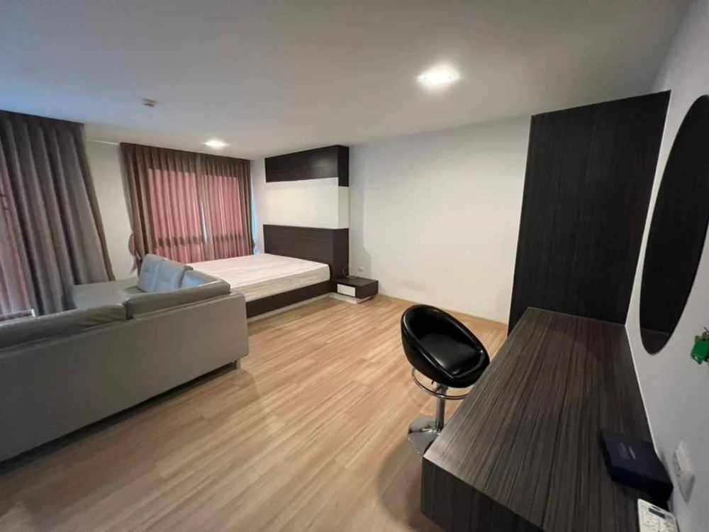 For rent Living Avenue Bangsaen, 8th floor, nice room, fully furnished, reserve now, hurry!