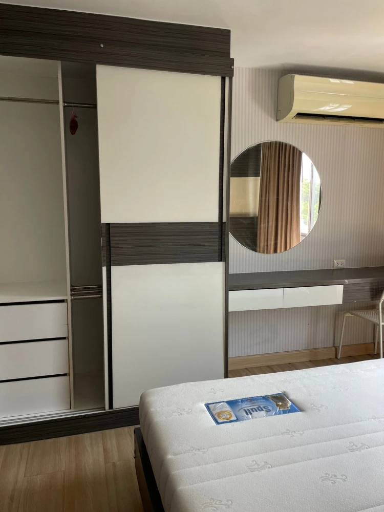 For rent: Living Avenue Bangsaen, 3rd floor, great location, fully furnished. What are you waiting for?
