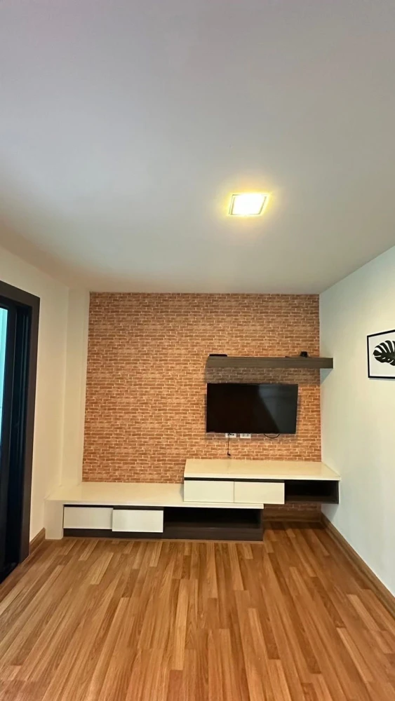 Living Avenue Bangsaen for rent, nice room, fully furnished, good location, convenient transportation, reserve now.
