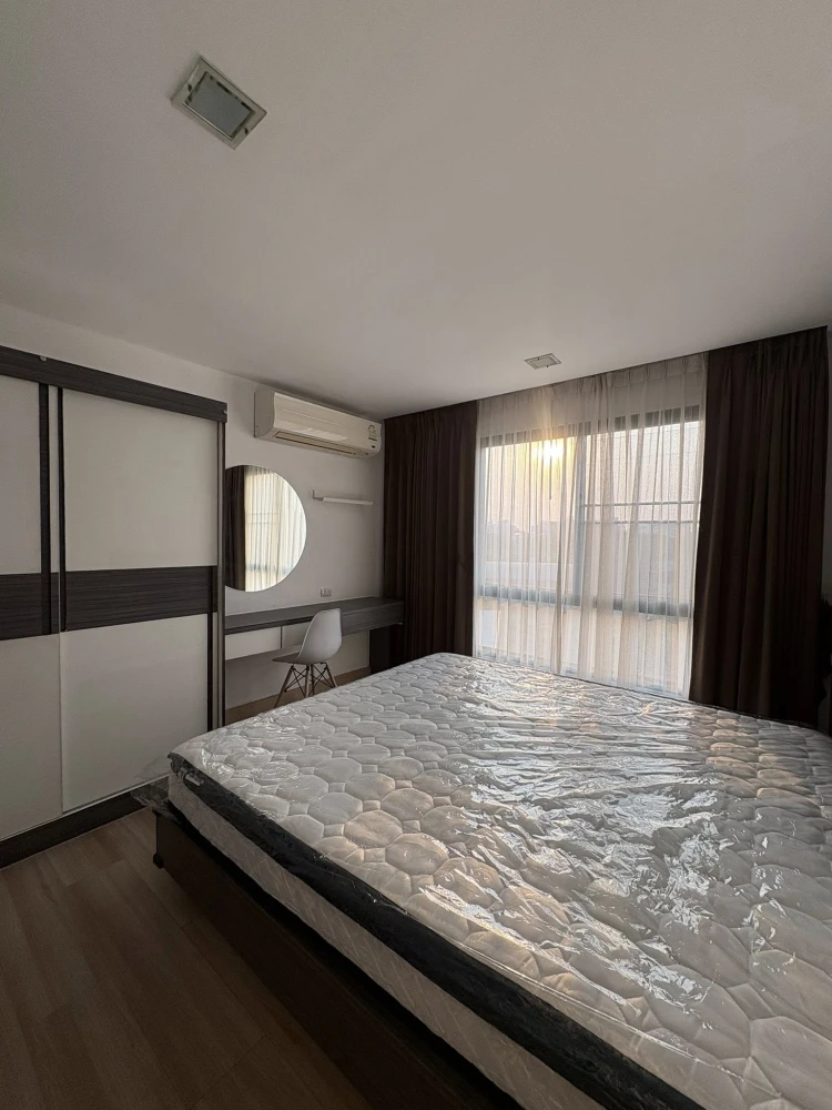 Rooms for rent at Living Avenue Bangsaen. Nice rooms, fully furnished, and affordable prices. Book now!