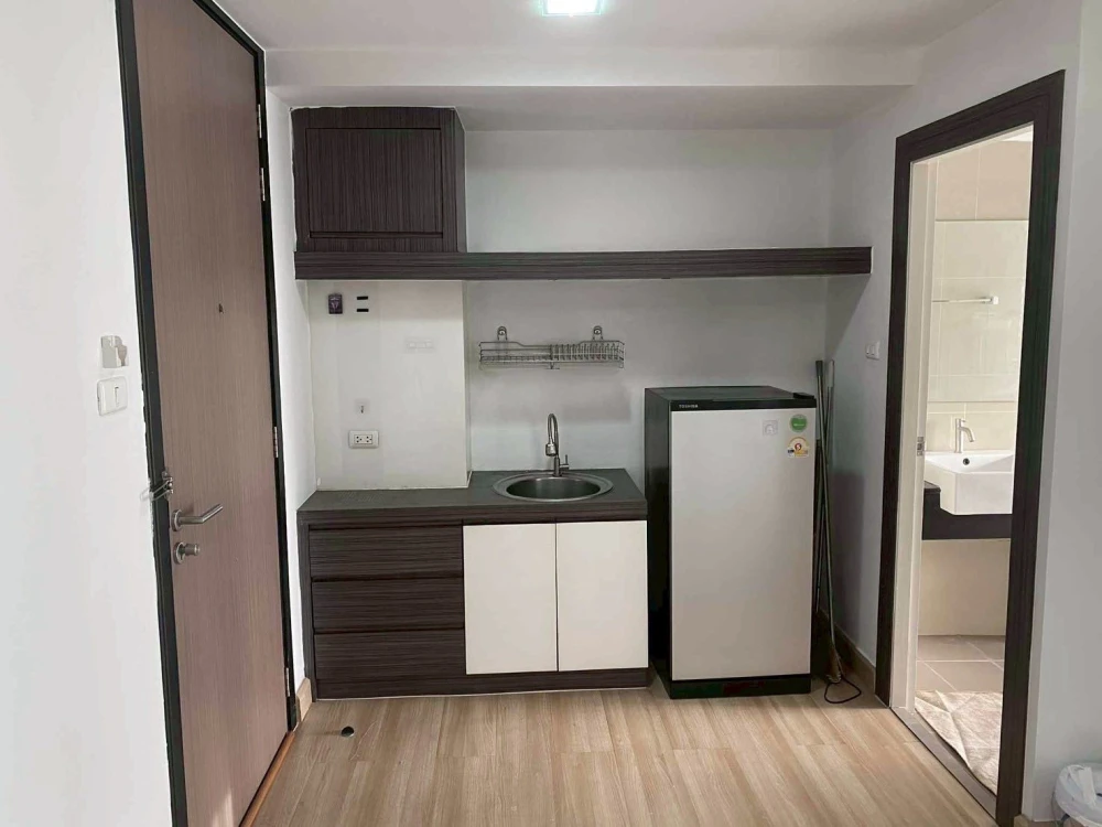 Rooms for rent at Living Avenue Bangsaen. Nice rooms, fully furnished, and affordable prices. Book now!