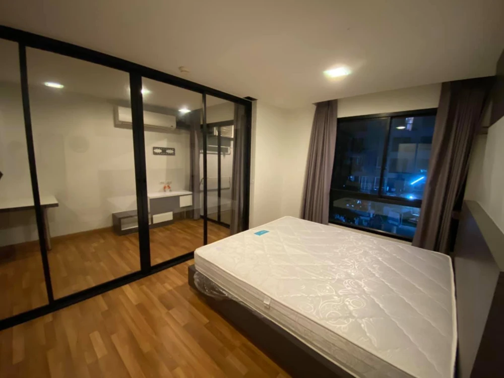 For rent Living Avenue Bangsaen Studio room, good location, fully furnished and equipped. Reserve now!