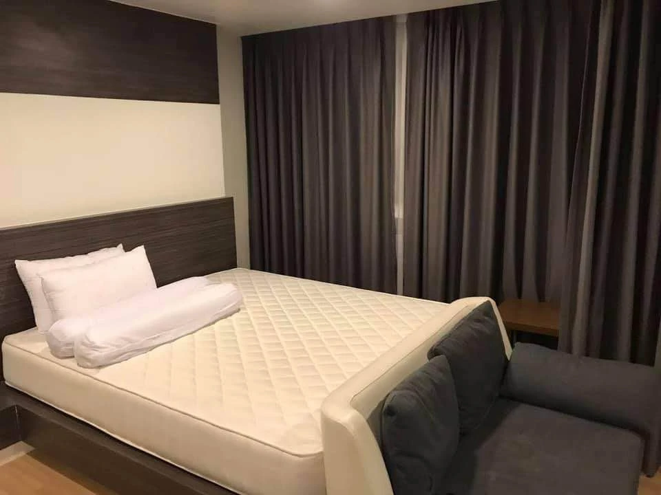 For rent: Living Avenue Bangsaen, room near the elevator, comes with complete amenities, just bring your bags and move in!
