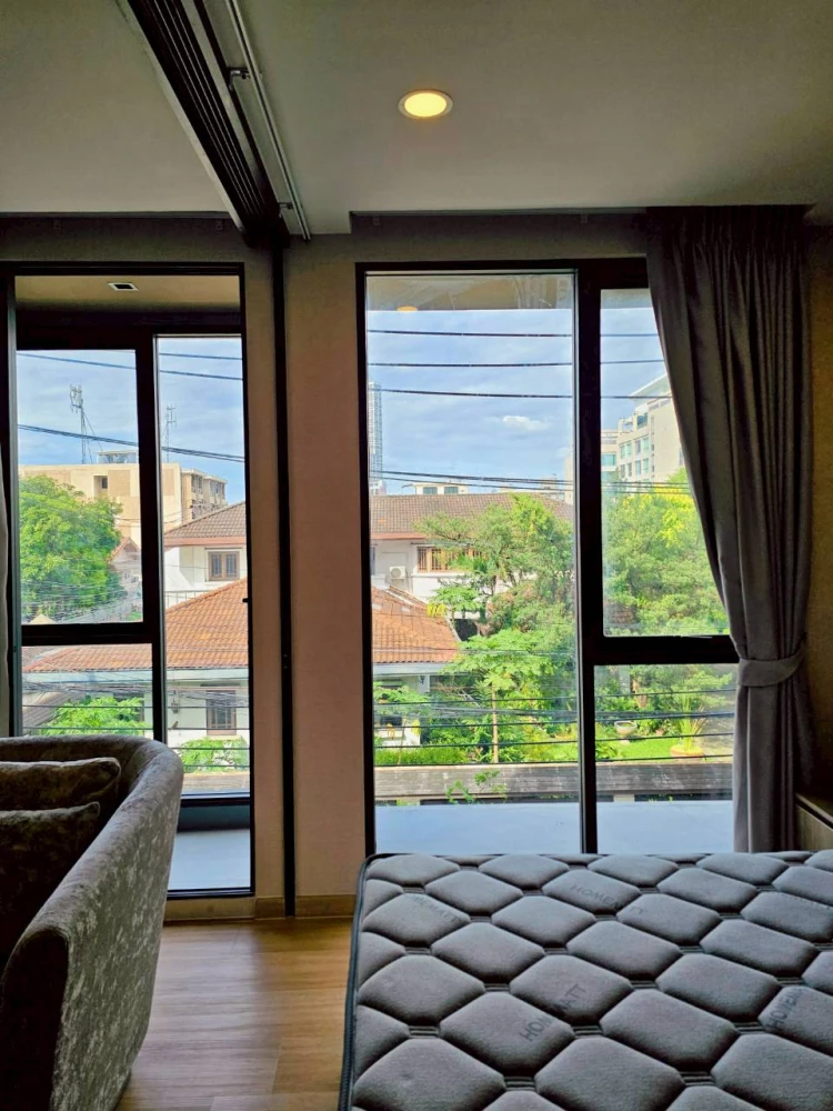 For rent: LLOYD SOONVIJAI-THONGLOR, natural view, fully furnished, built-in furniture, full set of electrical appliances, don't miss it!
