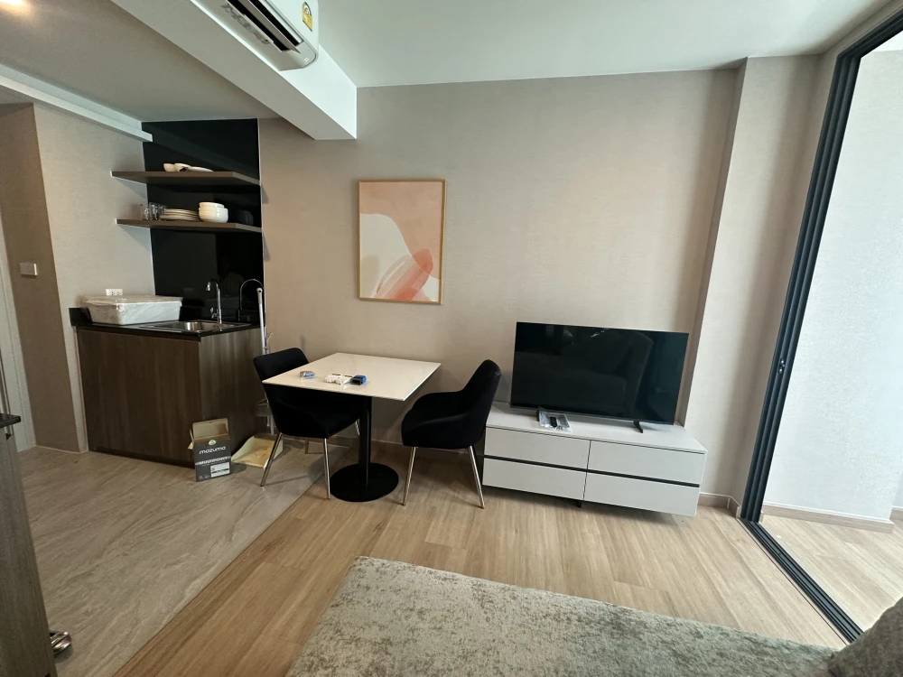 For rent: LLOYD SOONVIJAI-THONGLOR, ready to move in, fully furnished, hurry and reserve now, don't delay.