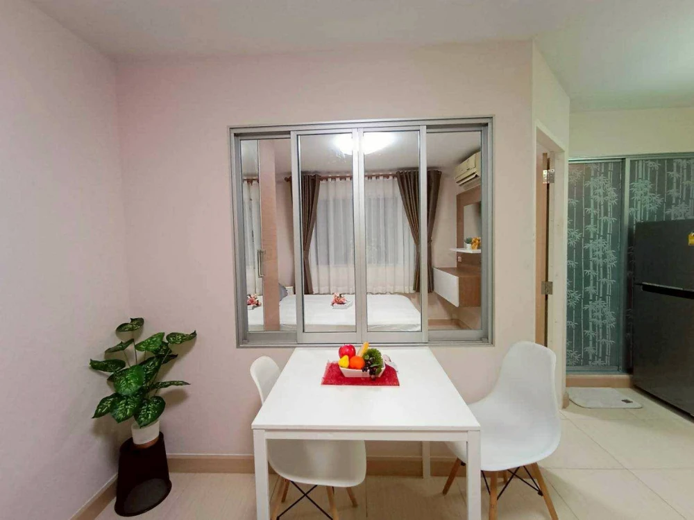 For rent: LPN Condotown Ramintra-Lak Si. Nice room, fully furnished with appliances. Just bring your belongings and move in! Don't wait!
