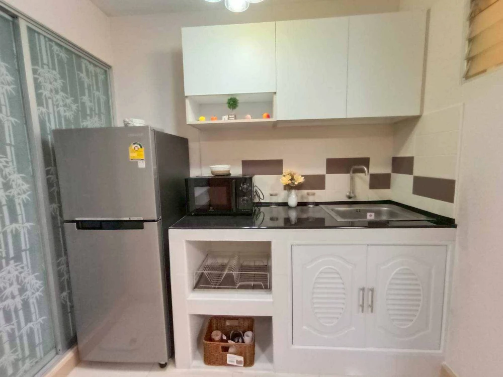 For rent: LPN Condotown Ramintra-Lak Si. Nice room, fully furnished with appliances. Just bring your belongings and move in! Don't wait!