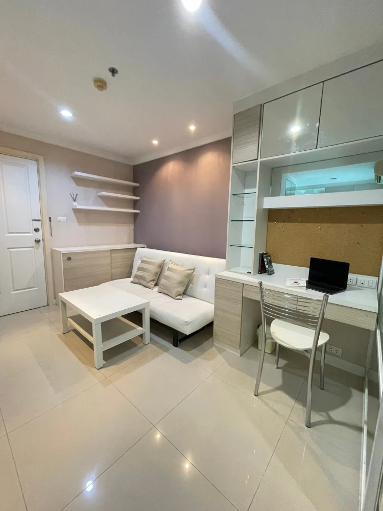 For rent: LPN Place Rama 9 - Ratchada, beautifully decorated room, fully furnished, ready to move in immediately, must move in quickly.