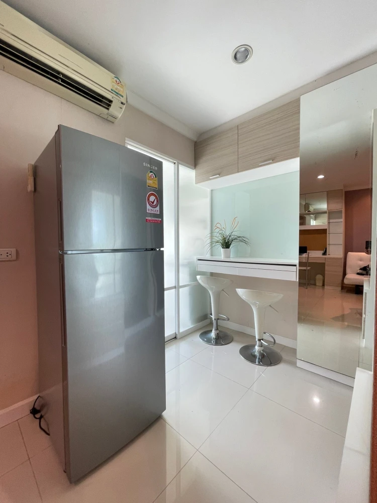 For rent: LPN Place Rama 9 - Ratchada, beautifully decorated room, fully furnished, ready to move in immediately, must move in quickly.
