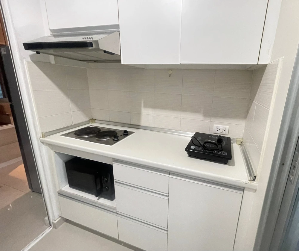 For rent: LPN Place Rama 9 - Ratchada, beautifully decorated room, fully furnished, ready to move in immediately, must move in quickly.