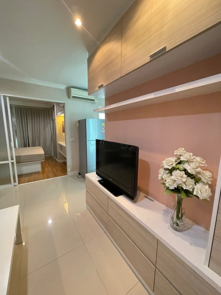 For rent: LPN Place Rama 9 - Ratchada, beautifully decorated room, fully furnished, ready to move in immediately, must move in quickly.