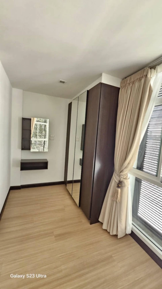 For rent: Lugano Ladprao 18, a large, spacious room with plenty of usable space. Great price. Come reserve today. Don't miss out!