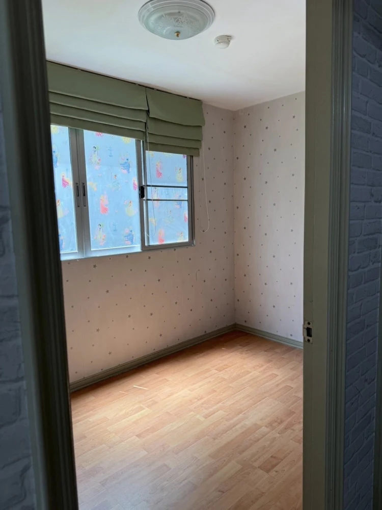For rent: Lumpini Center Sukhumvit 77, spacious room, lots of usable space, fully furnished, just bring your bags and move in.