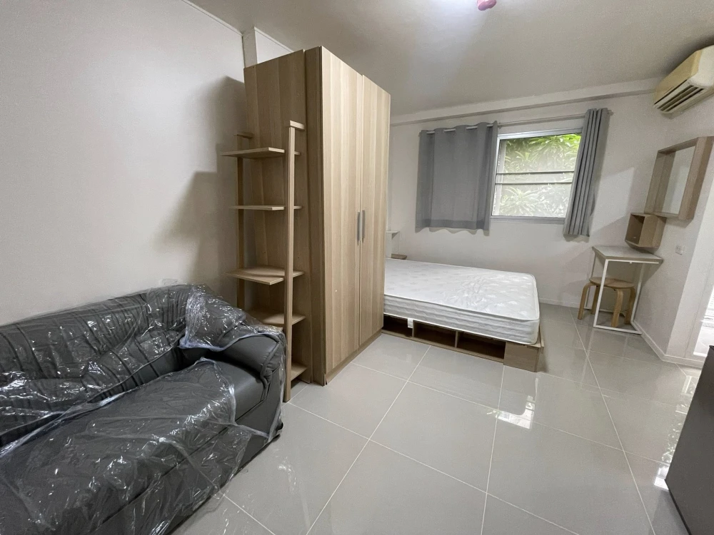 For rent: Lumpini Condotown Chonburi - Sukhumvit, 3rd floor, fully furnished, ready to move in. Book now!