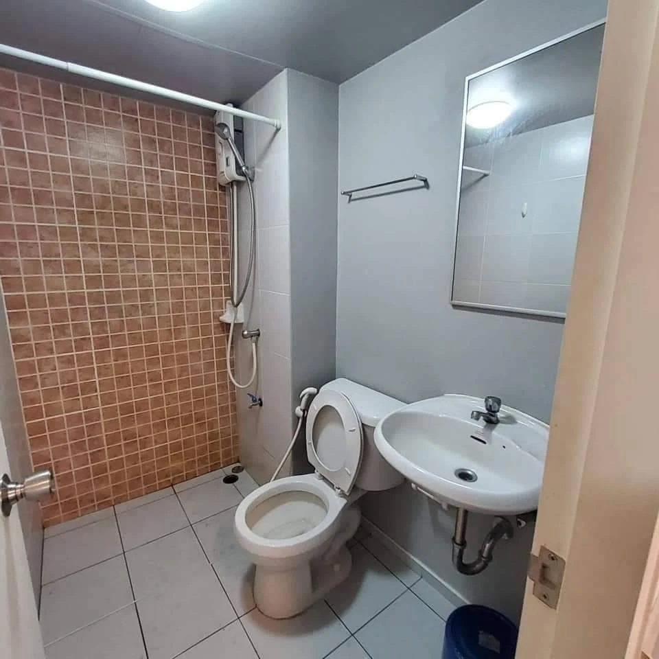 For rent Lumpini Condotown Chonburi - Sukhumvit, 4th floor, nice room, fully furnished, reserve now, don't miss out.