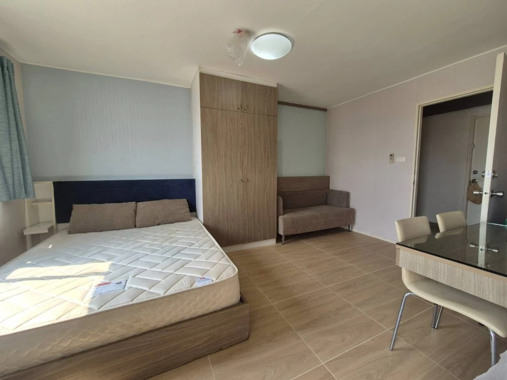 For rent: Lumpini Condotown Chonburi - Sukhumvit, 5th floor, fully furnished. Book now!