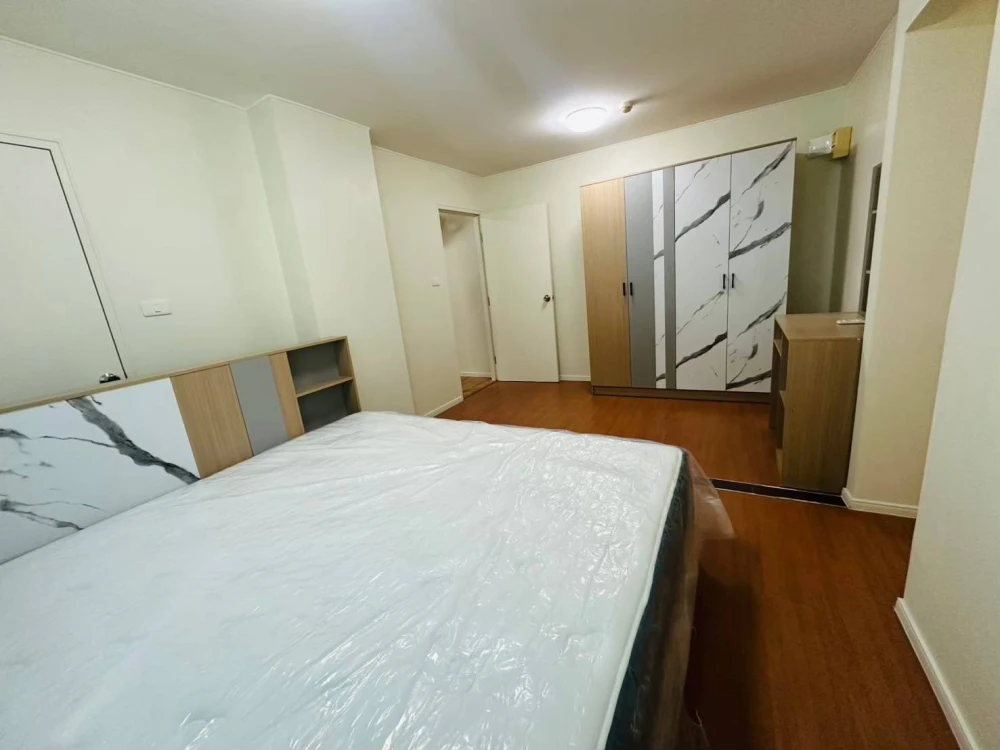 For rent Lumpini Condotown Chonburi - Sukhumvit 5th floor, Combined room, fully furnished, ready to move in, reserve now.