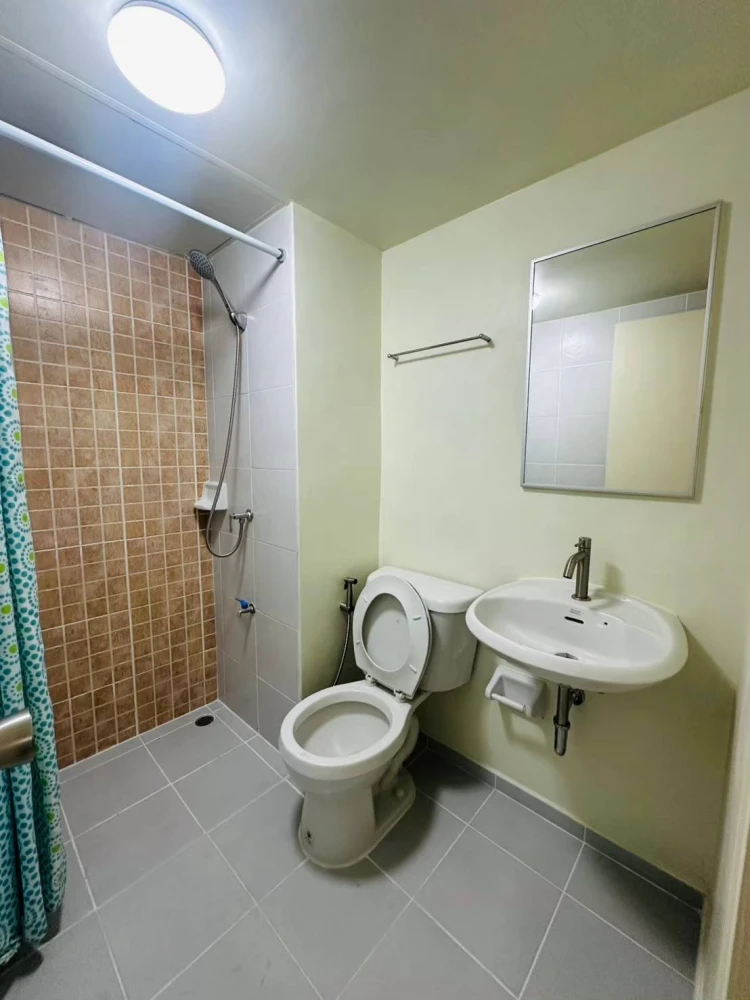For rent Lumpini Condotown Chonburi - Sukhumvit 5th floor, Combined room, fully furnished, ready to move in, reserve now.