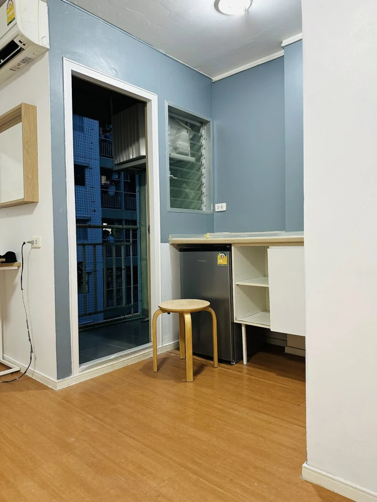 For rent Lumpini Condotown Chonburi - Sukhumvit 5th floor, fully furnished room, nice to live in, book now, urgently.