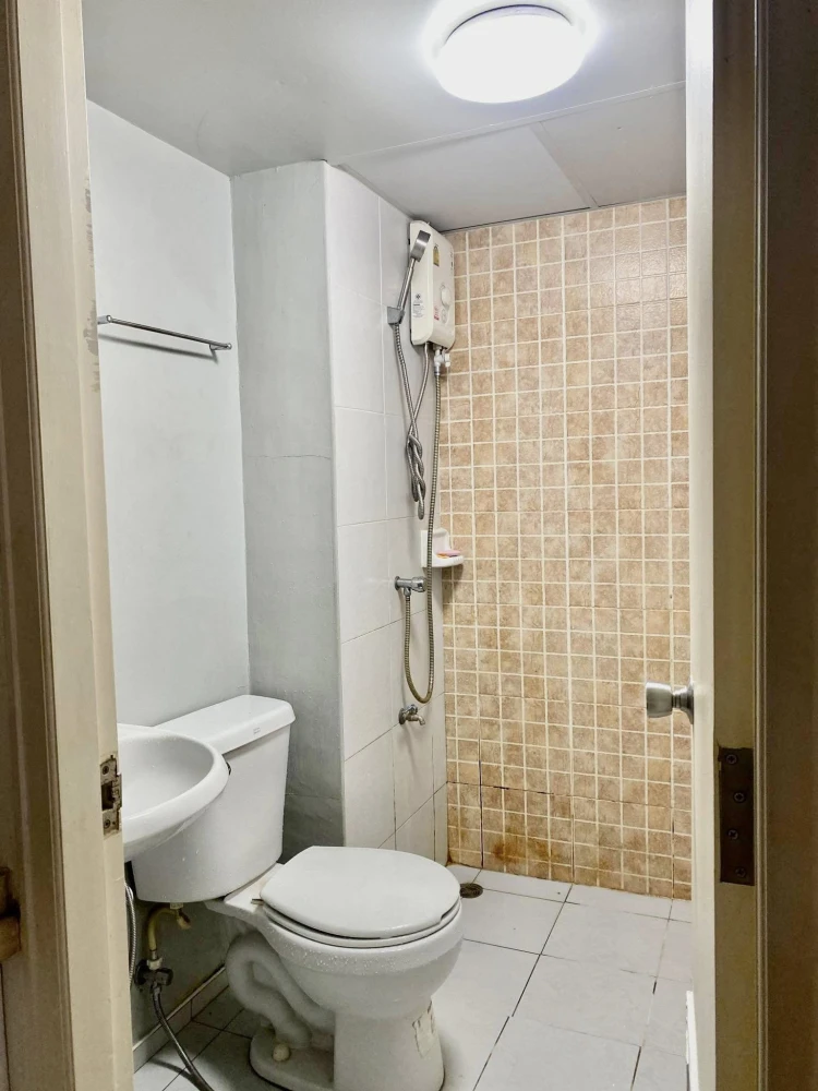 For rent Lumpini Condotown Chonburi - Sukhumvit 6th floor, nice room, fully furnished, book now, hurry!