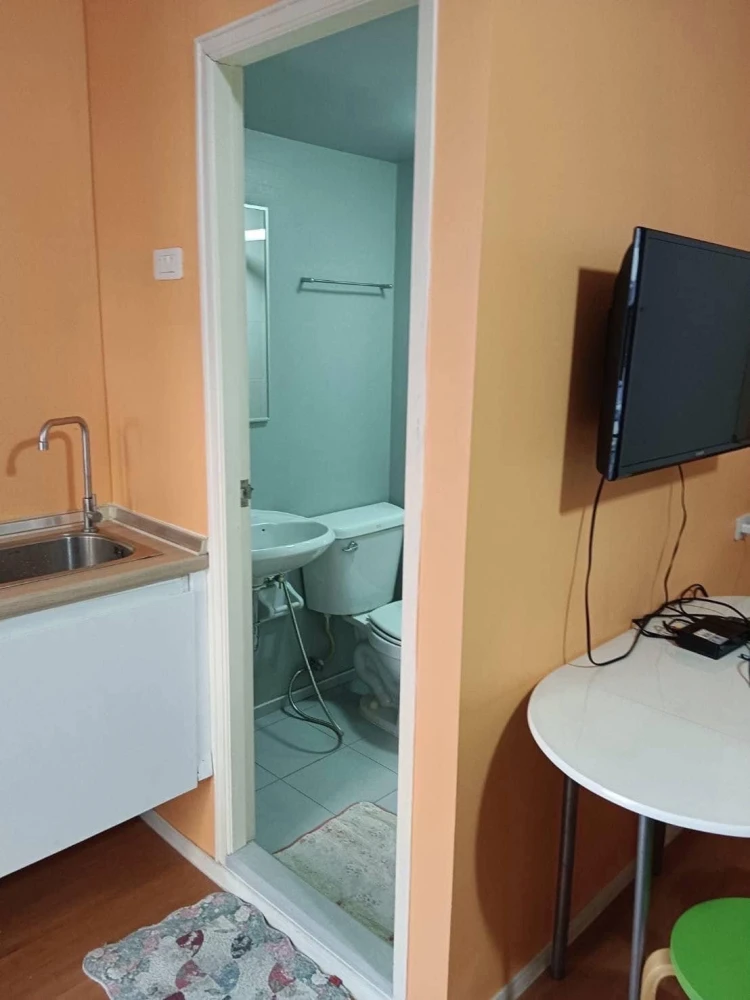 For rent Lumpini Condotown Chonburi - Sukhumvit 6th floor, fully furnished room, nice to live in, book now, don't miss out.