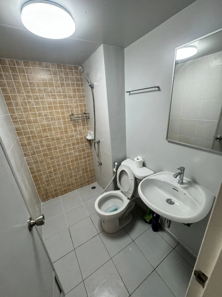 For rent: Lumpini Condotown Chonburi - Sukhumvit, 7th floor, fully furnished, ready to move in. Book now!