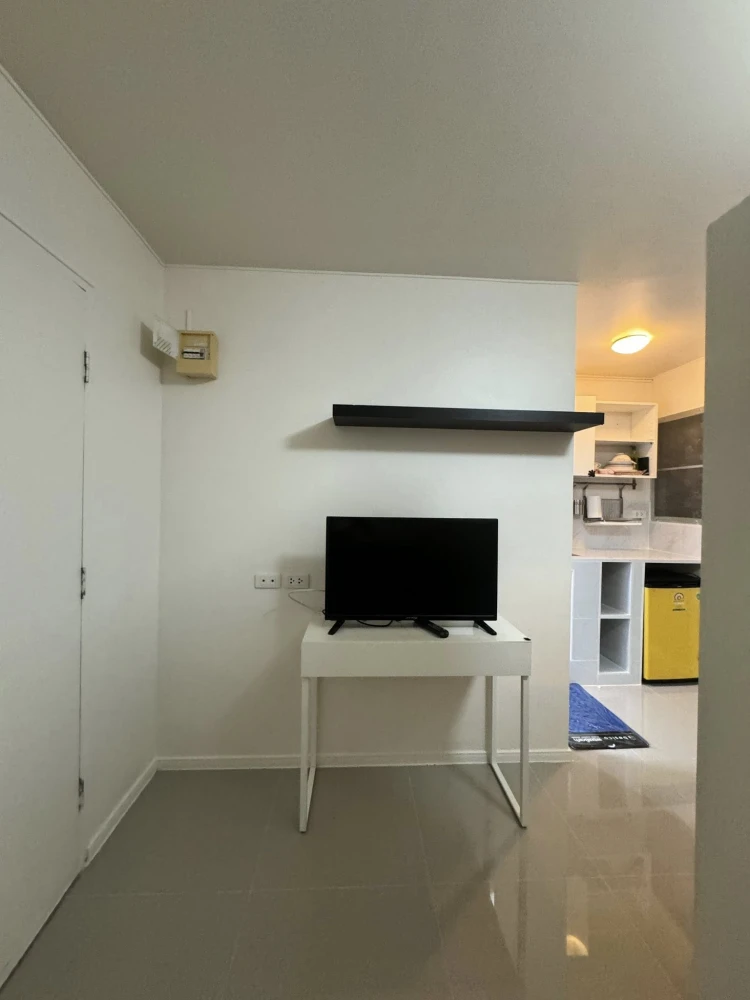 For rent: Lumpini Condotown Chonburi - Sukhumvit, 7th floor, fully furnished, ready to move in. Book now!