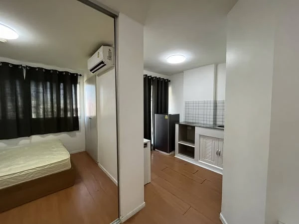 For rent Lumpini Condotown Chonburi - Sukhumvit 8th floor, fully furnished, nice to live in, book now.