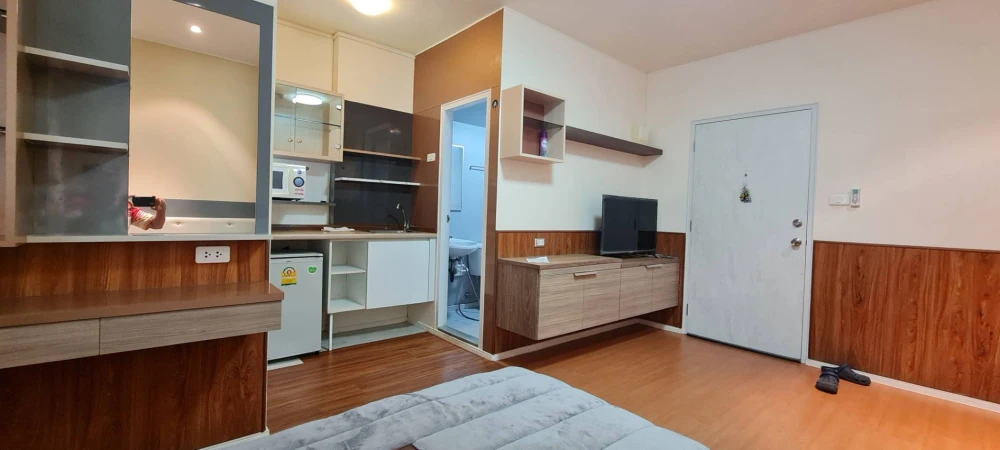 For rent Lumpini Condotown Chonburi - Sukhumvit with complete furniture and appliances. Reserve now.