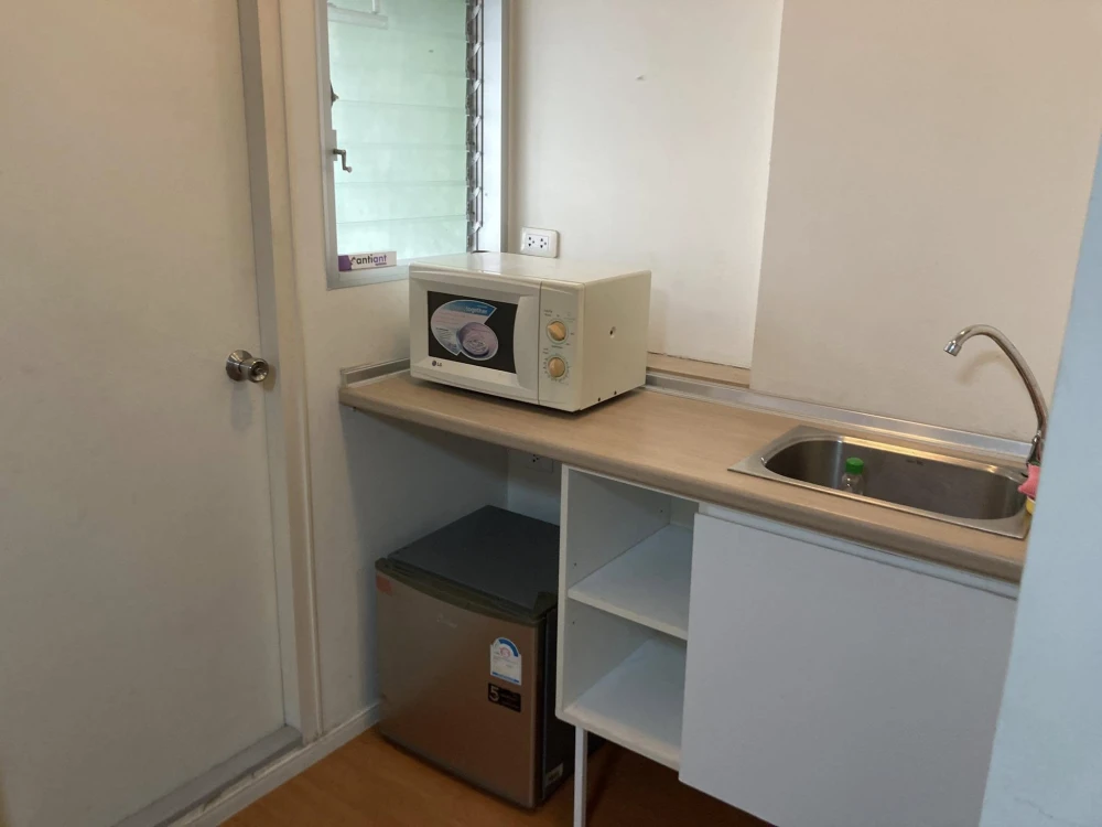 For rent Lumpini Condotown Chonburi - Sukhumvit comes with furniture and appliances. Reserve now, hurry!