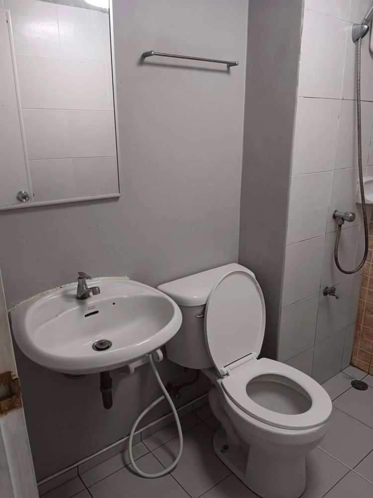 For rent: Lumpini Condotown Chonburi - Sukhumvit, a nice room on the 3rd floor, fully furnished. Hurry and reserve now!