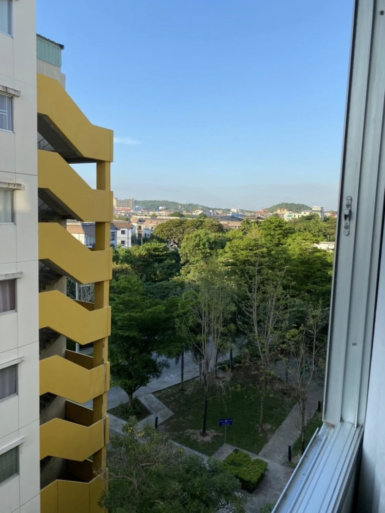For rent: Lumpini Condotown Chonburi - Sukhumvit. Comfortable room, fully furnished. Don't miss out on this great deal!