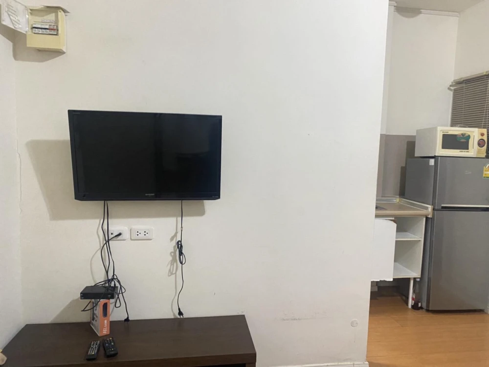 For rent: Lumpini Condotown Chonburi - Sukhumvit. Comfortable room. Fully furnished. Just bring your bags and move in.