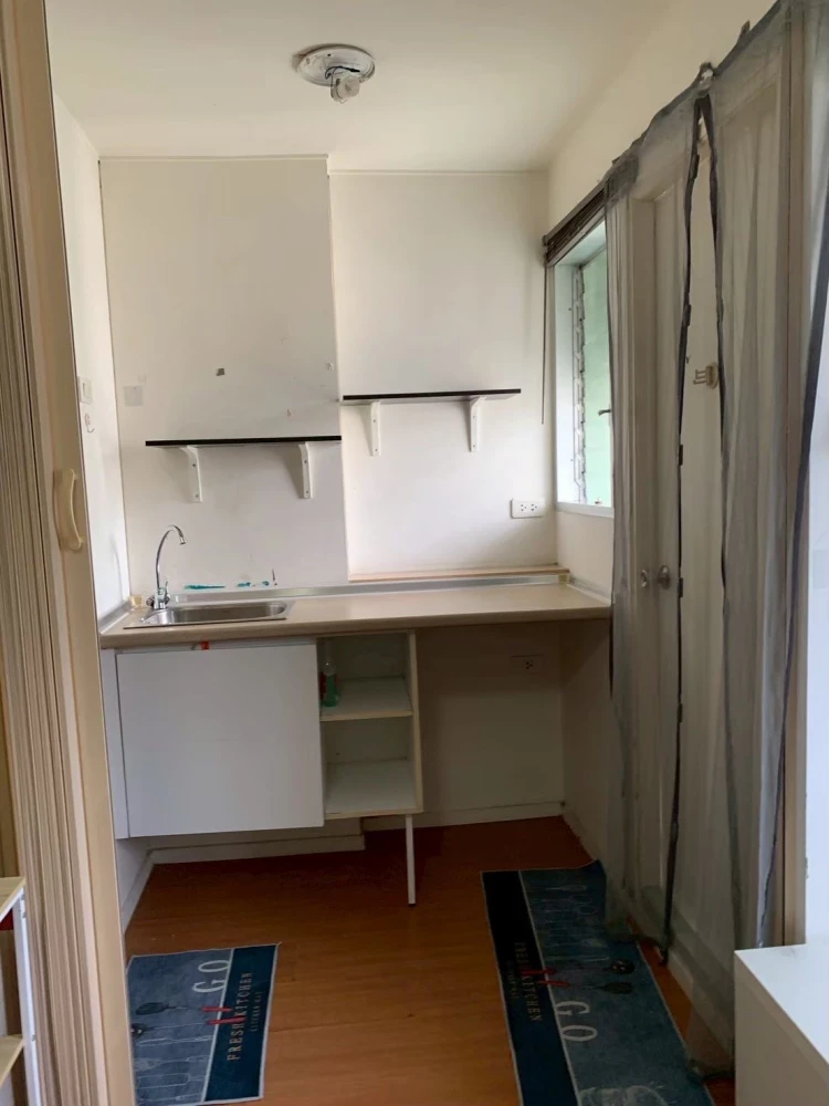 For rent: Lumpini Condotown Chonburi - Sukhumvit. Comfortable room. Comes with complete furniture. Just bring your bags and move in.