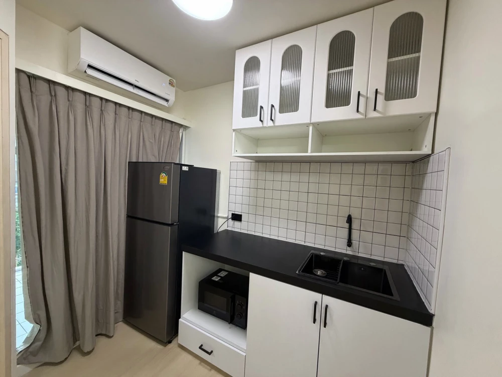 For rent: Lumpini Condo Town Bodindecha-Ramkhamhaeng. Ready to move in, fully furnished. Book now!