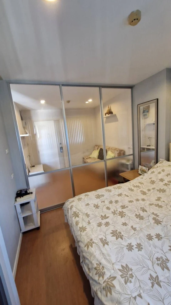 For rent: Lumpini Condo Town Ramindra-Lat Pla Khao, 1 bedroom, 1 bathroom, fully furnished, convenient location. Book now!