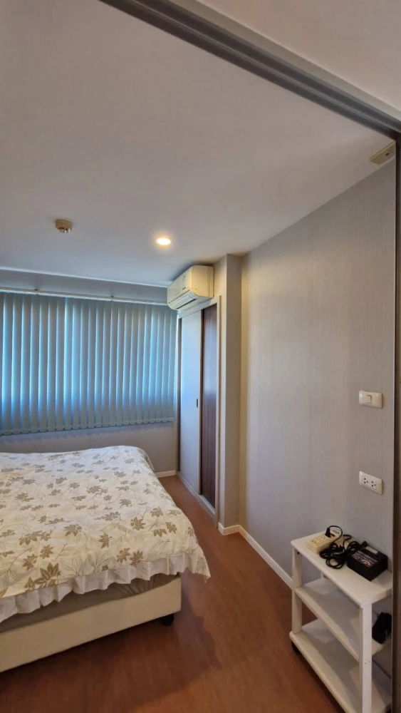 For rent: Lumpini Condo Town Ramindra-Lat Pla Khao, 1 bedroom, 1 bathroom, fully furnished, convenient location. Book now!