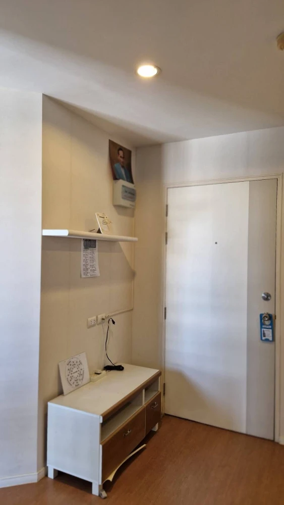 For rent: Lumpini Condo Town Ramindra-Lat Pla Khao, 1 bedroom, 1 bathroom, fully furnished, convenient location. Book now!