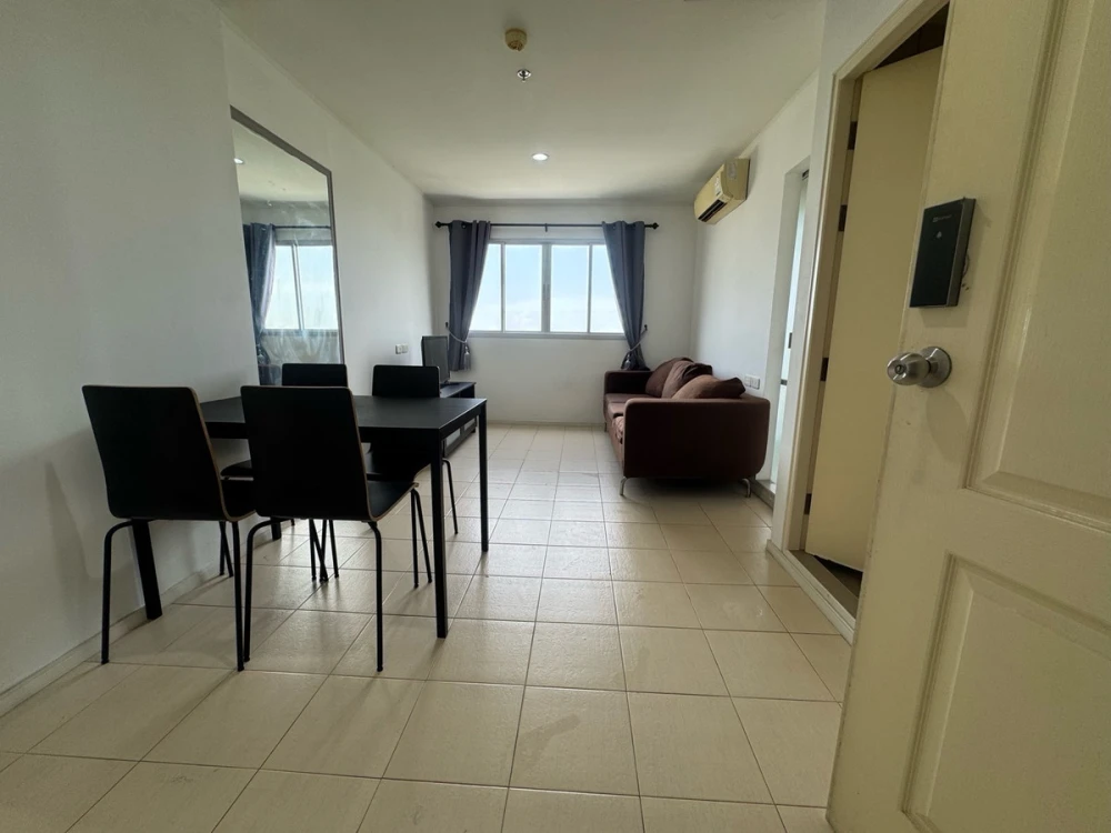 For rent: Lumpini Condo Town Ramintra – Nawamin, 17th floor, fully furnished, very livable. Book now!