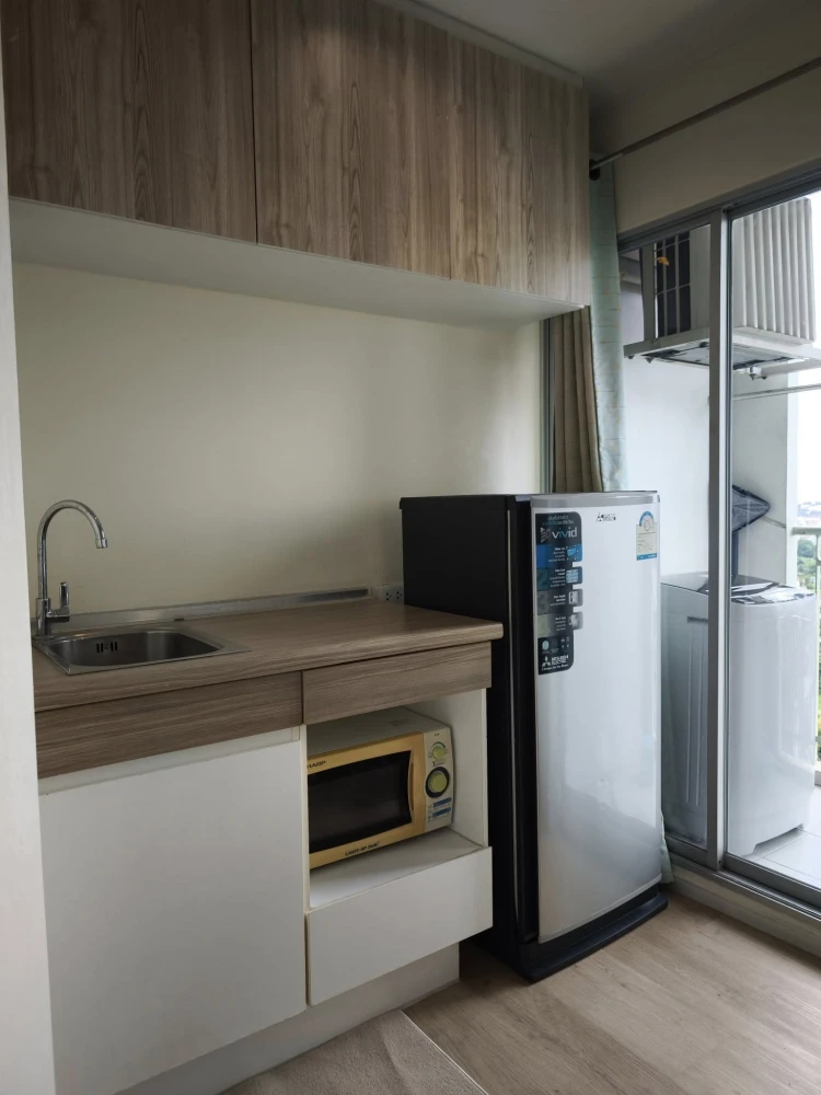 For rent: Lumpini Condo Town Ramintra – Nawamin, Building D, 22nd floor, very tall, built-in furniture + complete electrical appliances, reserve now.
