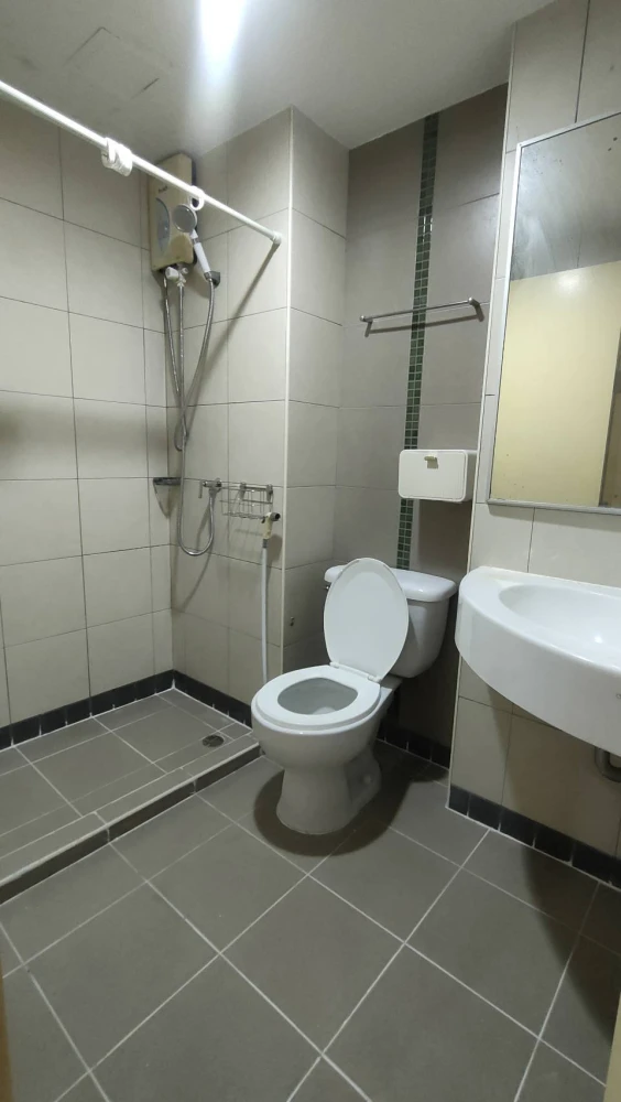 For rent: Lumpini Condo Town Ramintra – Nawamin, spacious room, lots of usable space, comes with complete furniture, book now.