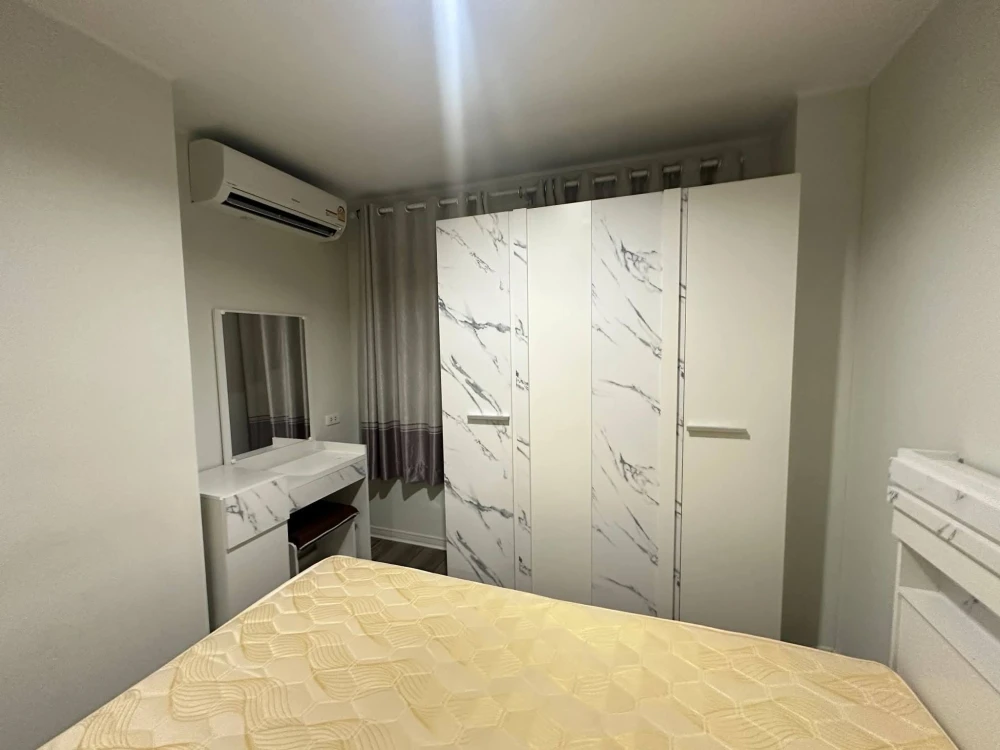For rent: Lumpini Condo Town Ramintra – Nawamin. Ready-to-move-in unit at an affordable price. Complete amenities. Book now!