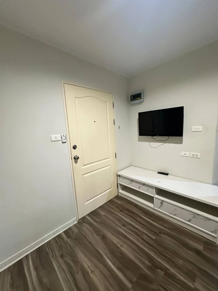 For rent: Lumpini Condo Town Ramintra – Nawamin. Ready-to-move-in unit at an affordable price. Complete amenities. Book now!