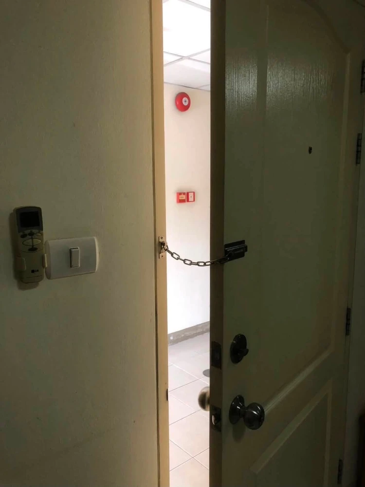 For rent: Lumpini Condo Town Rattanathibet, 1 bedroom, 1 bathroom. Excellent location and fully furnished. Book now!
