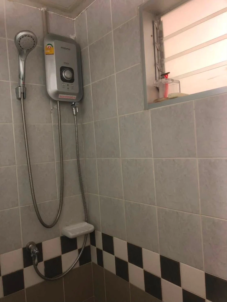 For rent: Lumpini Condo Town Rattanathibet, 1 bedroom, 1 bathroom. Excellent location and fully furnished. Book now!