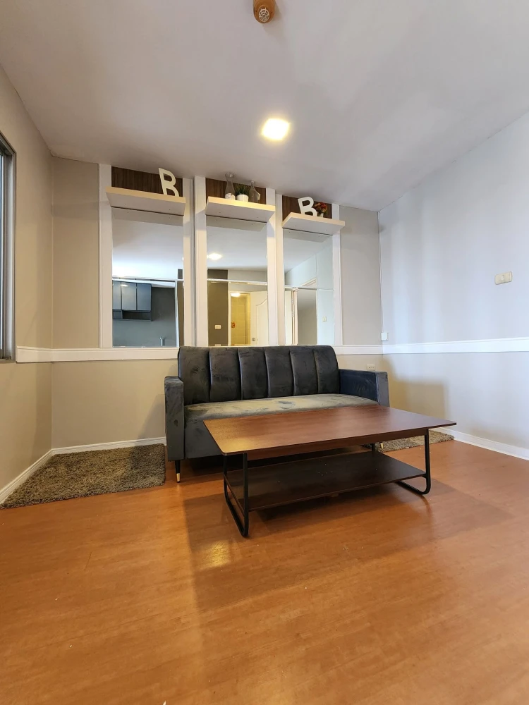 For rent: Lumpini Condo Town Rattanathibet. Nice room with high-quality built-in furniture. Book now!
