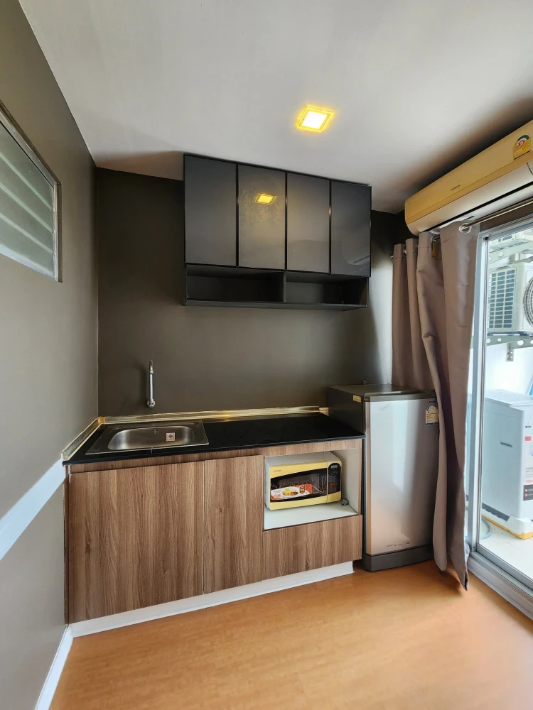 For rent: Lumpini Condo Town Rattanathibet. Nice room with high-quality built-in furniture. Book now!