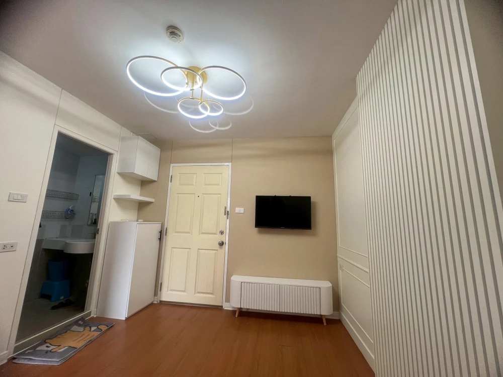 For rent Lumpini Condotown Bodindecha-Ramkhamhaeng 1 bedroom 1 bathroom, good location, fully furnished, book now